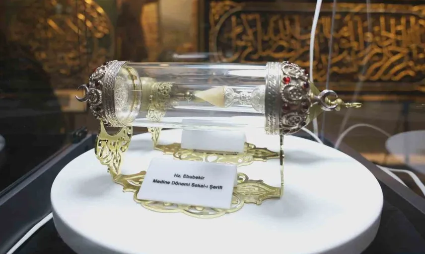 Mukaddes Emanetler Sergisi Bursa'da Açıldı