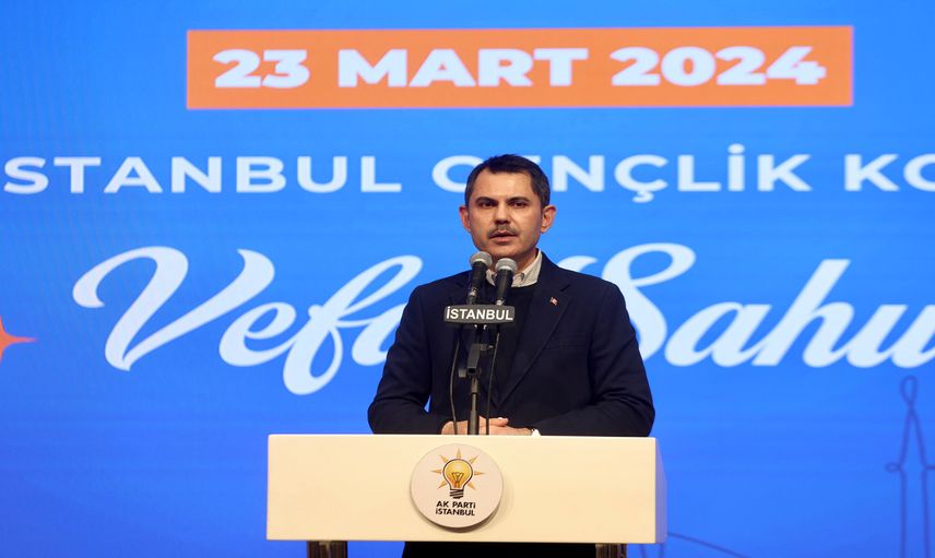 Murat Kurum, Gençlik Kolları Vefa Sahuru'nda gençlerle bir araya geldi