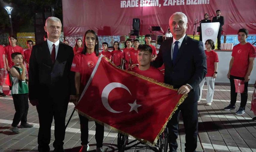 Muş'ta 15 Temmuz Demokrasi ve Milli Birlik Günü etkinlikleri düzenlendi