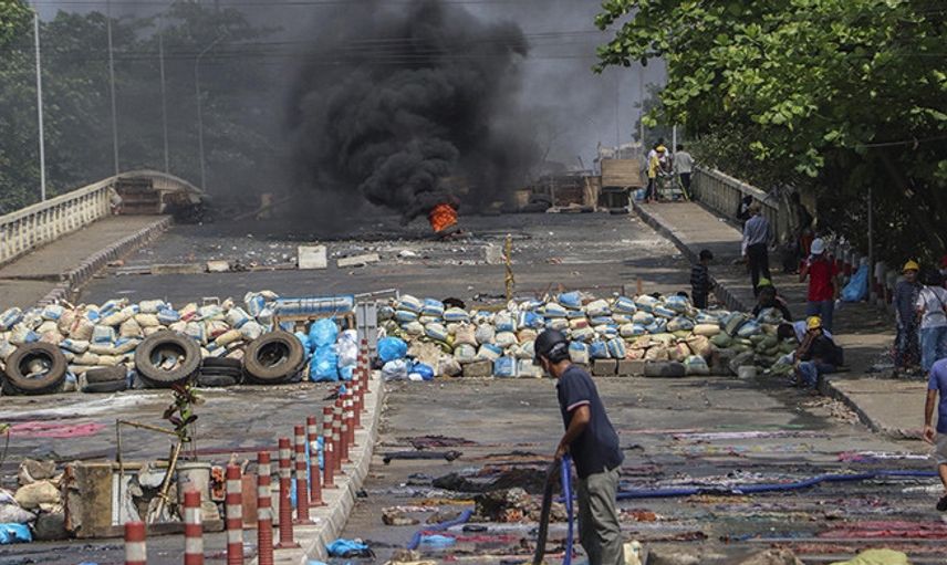 Myanmar'da Protestolarda Son 24 Saatte 23 Kişi Öldü