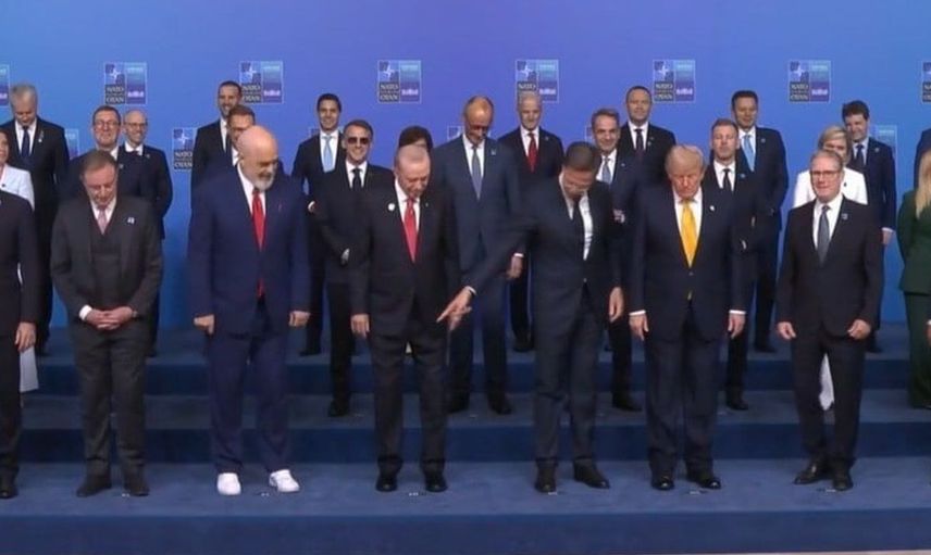 Nato zirvesinde beyaz ayakkabı detayı dikkat çekti