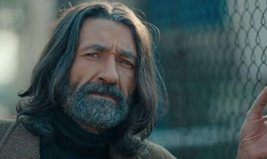 Nebil Sayın kimdir? Nebil Sayın kaç yaşında ve nereli? Nebil Sayın hangi yapımlarda rol aldı? Nebil Sayın biyografisi