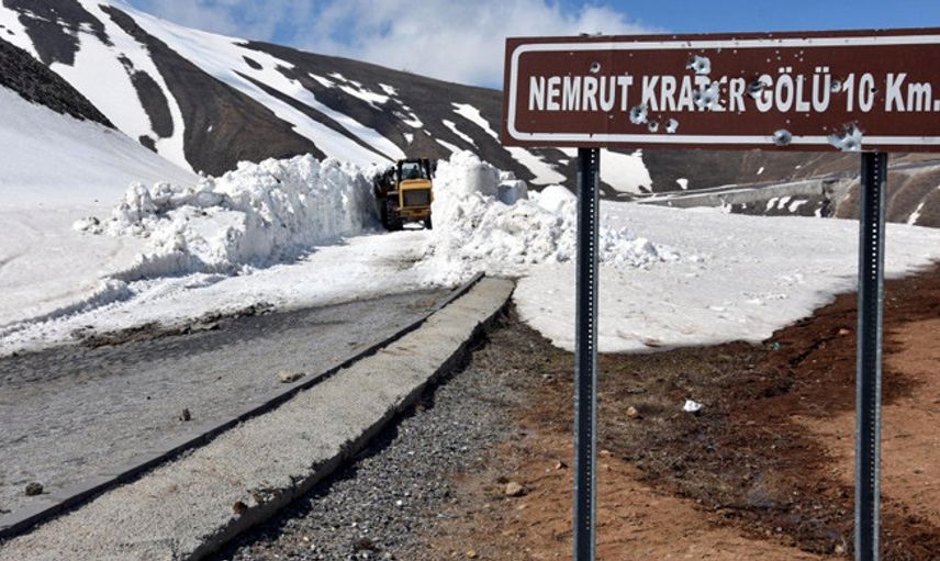 Nemrut Dağı'nda Karla Mücadele 3 Gün Boyunca Sürecek