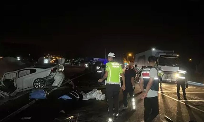 Nevşehir’de korkunç kaza: Tır ile araç birbirine girdi, ortalık kan gölüne döndü