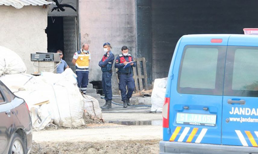 Niğde’de Plastik Kırma Makinesine Düşen İşçi Öldü