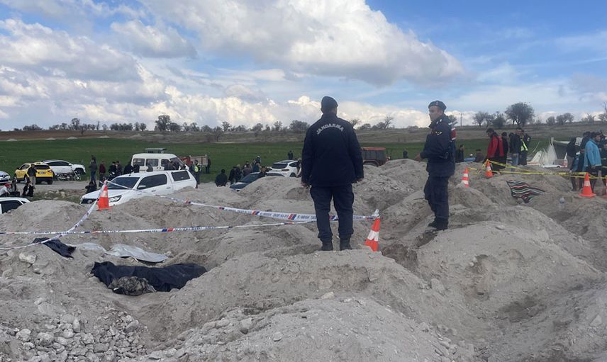 Niğde’deki patates deposunda göçük: 2 işçi yaşamını yitirdi!