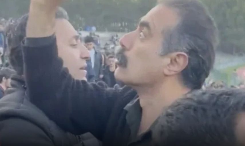 ODTÜ'de Türk Bayrağı Açan Öğrencileri Tehdit Eden 2 Şahıs Tutuklandı
