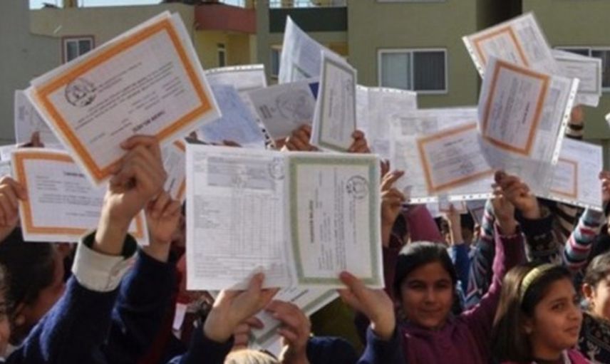 Öğrenciler! Karnesiyle Belge Alana Hediye Var