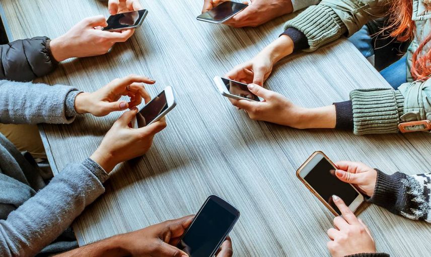 Öğrencilere müjdeli haber: Telefon ve internet desteği Resmi Gazete’de yayımlandı