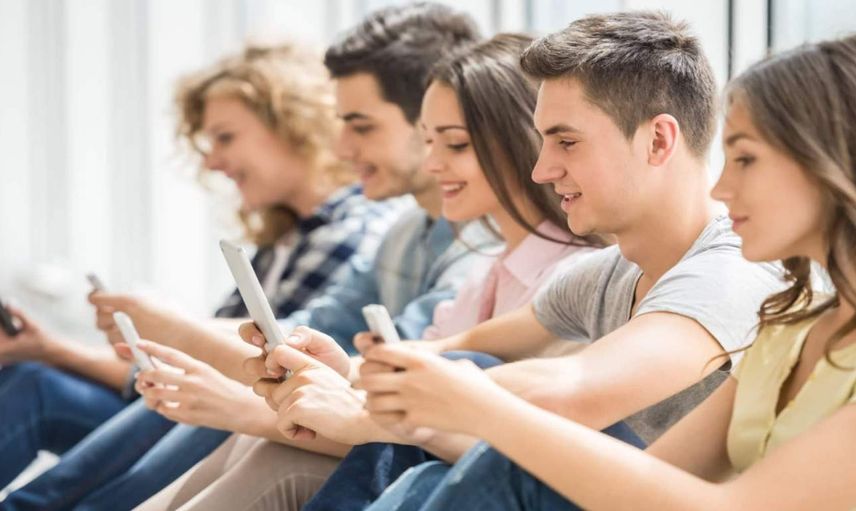 Öğrencilere vergisiz telefon, bilgisayar düzenlemesi başladı mı? Vergisiz telefon uygulaması ne zaman başlayacak, nasıl alınır?