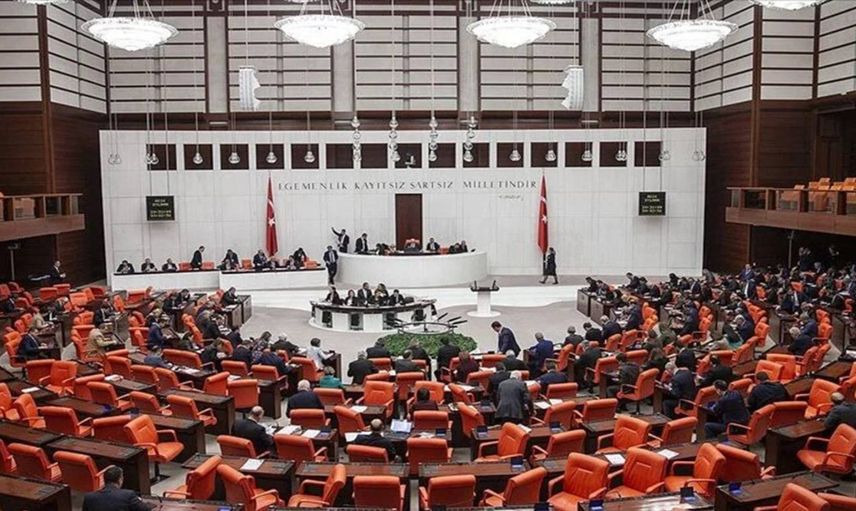 Öğrencilerin bekledikleri yasa teklifi Meclis’e sunuldu: Kredi faizleri siliniyor