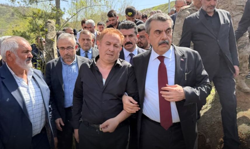Öğrencilerini Korurken Hayatını Kaybeden Öğretmenin Eşi: “Gurur Duyuyorum”