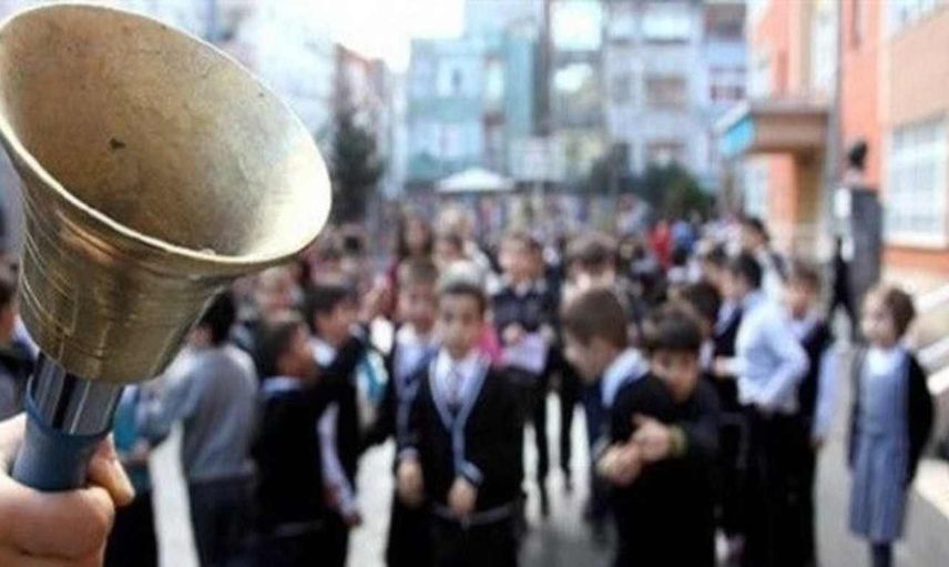 Öğretmen yıl sonu karne görüşleri 2022 : Okul öncesi, 1.2.3.4. Sınıf ve 5.6.78. Ortaokul 9.10.11. 12. sınıflar başarılı ve başarısız öğrenciler için en güzel öğretmen karne görüşleri