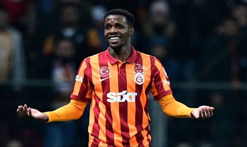 Okan Buruk üstünü çizdi Galatasaray’dan ayrılıyor: Wilfried Zaha yeniden İngiltere’ye dönüyor