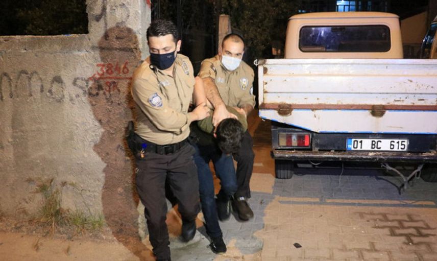 Okula Giren 3 Hırsızı, Okul Müdürü Yakalattı