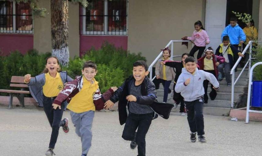 Okullar ne zaman, hangi tarihte başlayacak 2023? İlkokul 1. sınıflar ne zaman okula başlayacak? 2023-2024 eğtiim öğretim yılı açılış tarihi