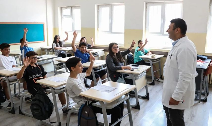 Okullarda kapanış zili bugün çalıyor: 20 milyon öğrenci için yaz tatili başlıyor