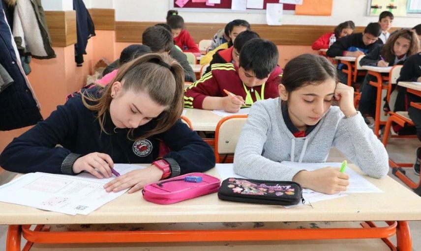 Okullarda karneler ne zaman verilecek? Karne günü hangi güne denk geliyor 2024?