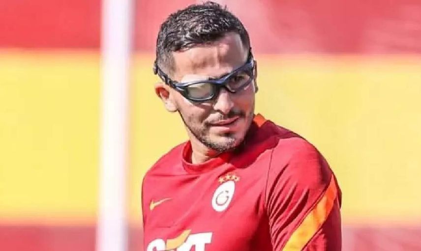 Omar neden gözlük takarak oynuyor? Omar'a ne oldu?