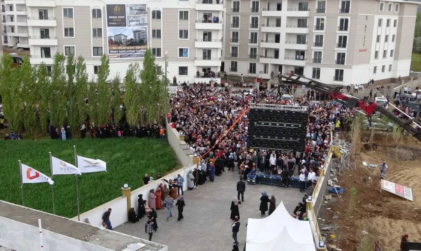 On binlerce kişi başvuru yaptı: Bingöl’de bedava ev izdihamı yaşandı