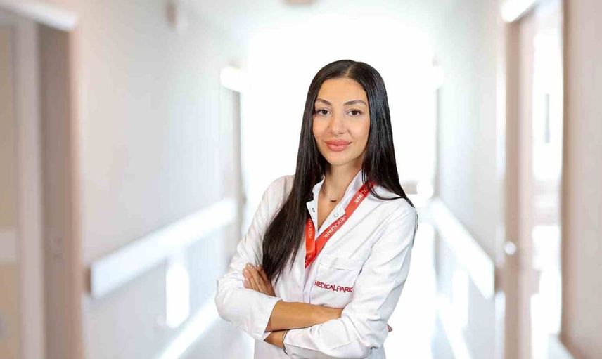 Op. Dr. Oğur: Gebelikte yüzme güvenli ancak her anne adayı için uygun olmayabilir