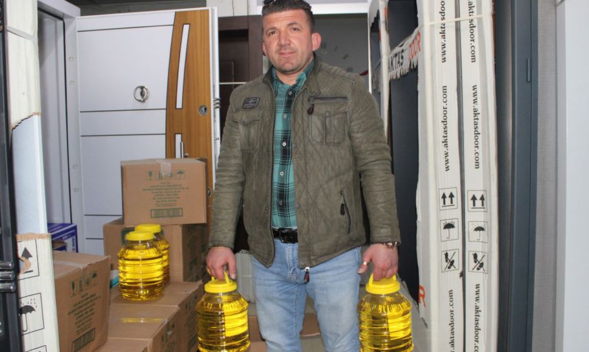 Ordu'da bir esnaf stokçulara inat kampanya başlattı: Çelik kapı alana 5 litre yağ hediye!