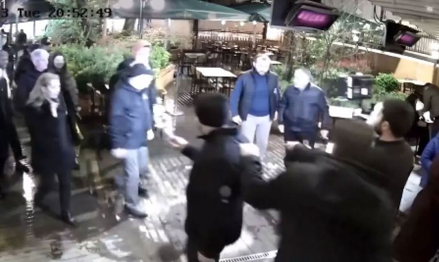 Ortalık birbirine girdi: Ümit Özdağ’ın Çengelköy ziyareti kavgaya neden oldu