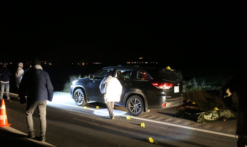 Ortalık savaş alanına döndü: Mardin'de otomobile silahlı saldırı