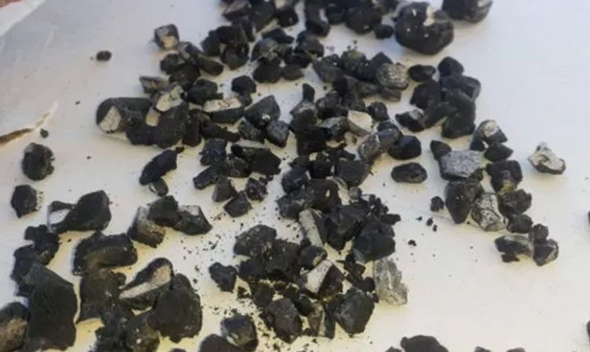 Osmaniye'de Gökten Siyah Renkte Taş Yağdı: Merdivenden Zor Kaçtım
