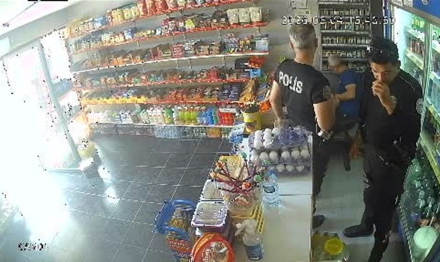 Bursa'da denizde boğulma tehlikesi yaşayan kişi, çevredekiler tarafından kurtarıldı