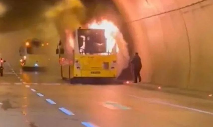 Otobüs bir anda alev aldı!