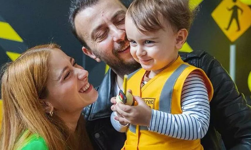 Oyuncu Hazal Kaya Aldığı Haberle Kahroldu: Sosyal Medyadan Yardım Çağrısında Bulundu
