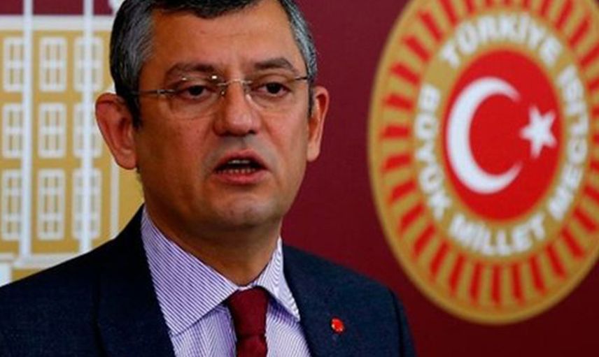 Özgür Özel Merve Kavakcı'nın Kızına Başörtüsünden Dolayı Vampir Dedi