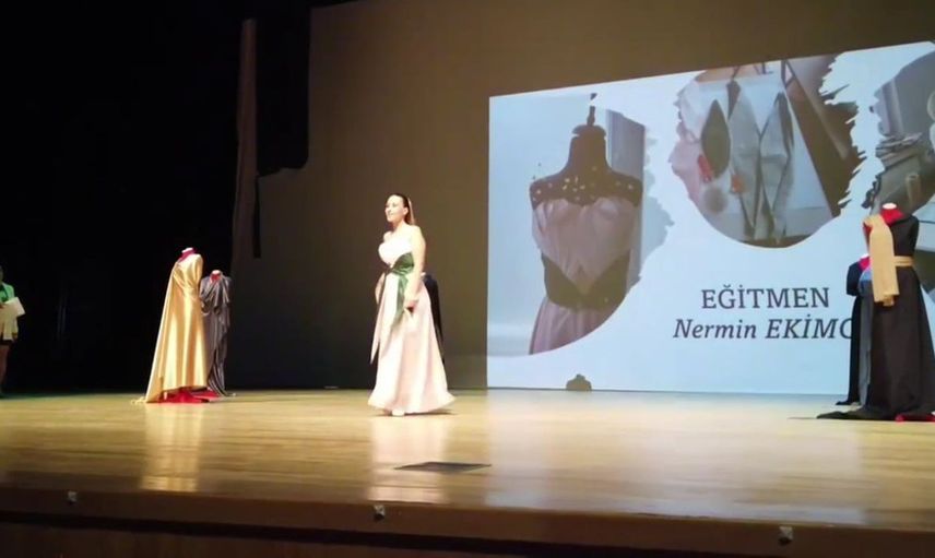 Pamukkale'de el emeği elbiseler görücüye çıktı