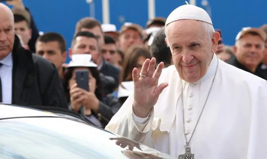 Papa Francis'in Tarihi Ziyareti Başlıyor