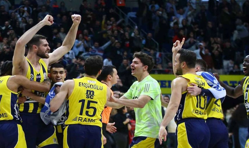 Papagiannis kendi sahasından basket attı: Fenerbahçe Beko maçı uzatmalarda kazandı
