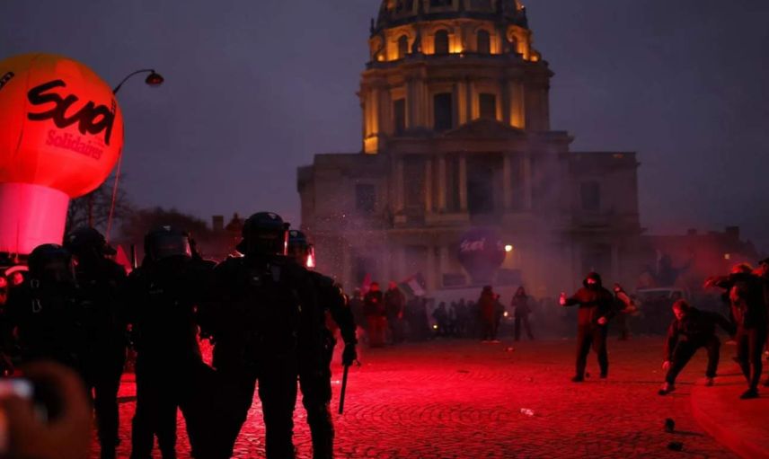 Paris sokaklarında tansiyon artıyor: Emeklilik reformuna tepkiler çığ gibi büyüyor