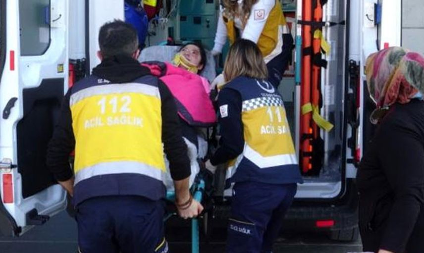 Parkta Oynayan Çocuk Kaydırak Tepesinden Düştü