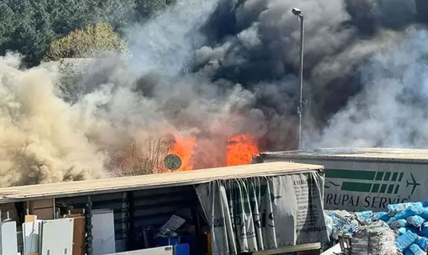 Pendik yediemin otoparkı alevlere teslim oldu!