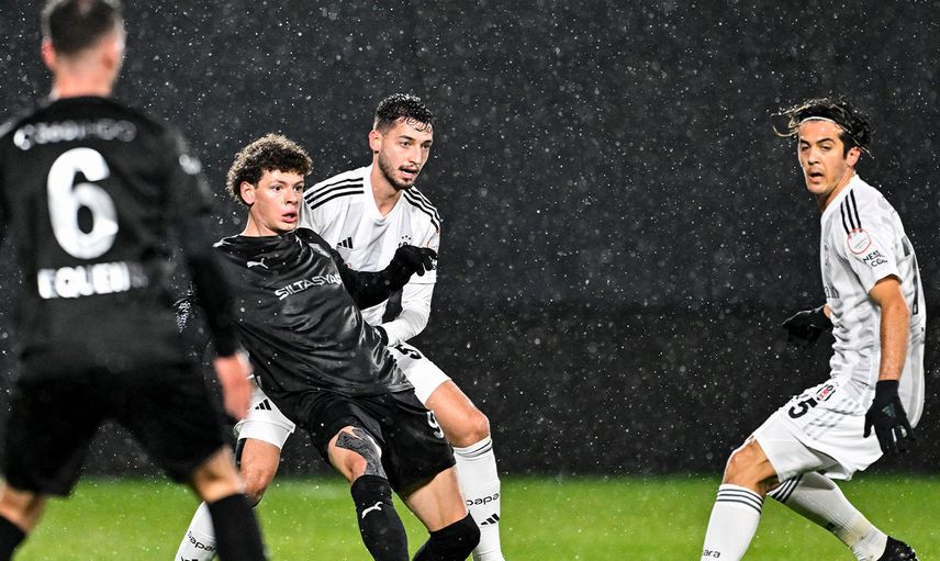 Pendik'te Beşiktaş'a soğuk duş: Siyah Beyazlılar farklı kaybetti