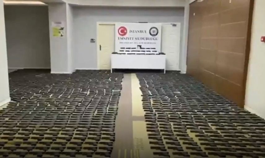 Pendik’te Yeraltı Deposuna Silah Operasyonu