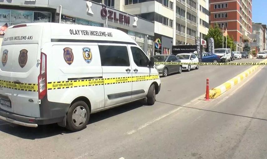 Pendik'teki Düğün salonunda kabus gibi anlar! Gündüz vakti düğün salonunda dehşeti yaşattı