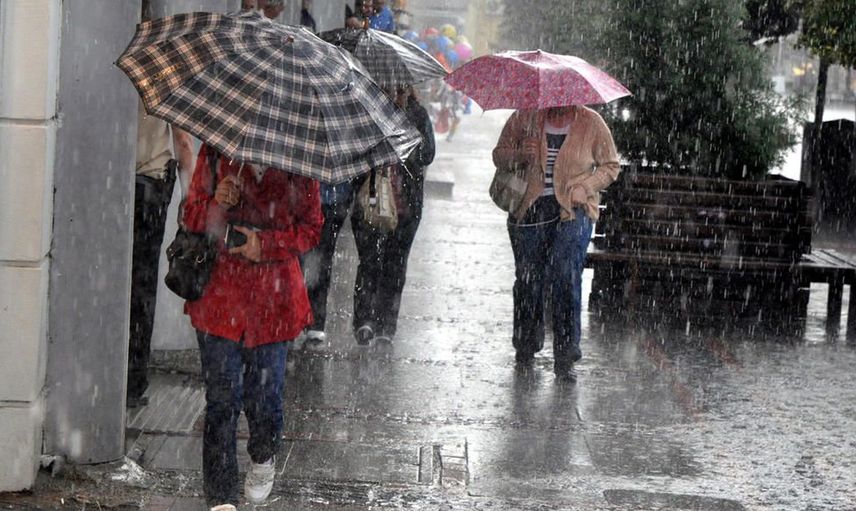 Peş peşe uyarı: Gök gürültülü sağanak geliyor