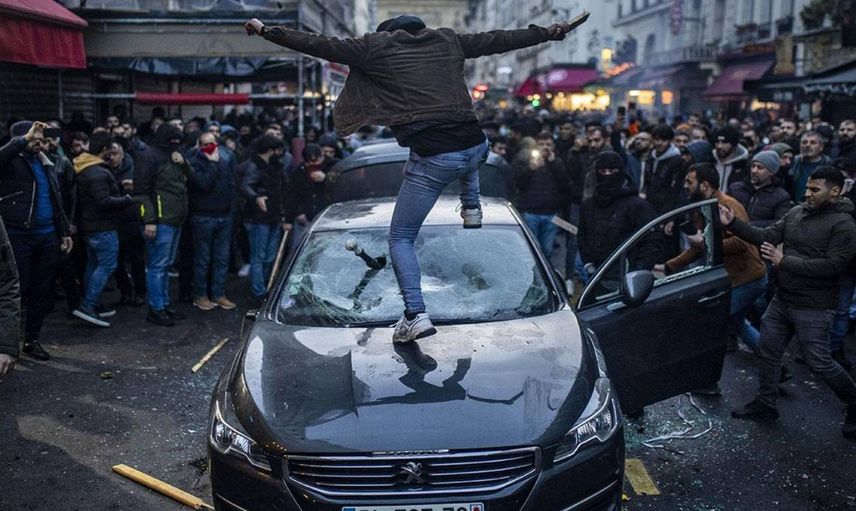 PKK yanlıları Paris’te terör estiriyor: Polis terör yanlılarına müdahale etti