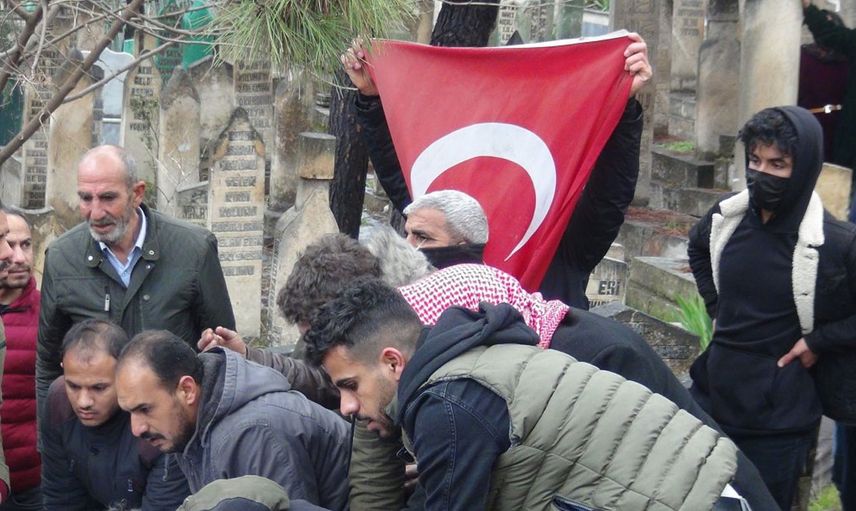 Polisleri şehit eden şahsın ailesinden hayrete düşüren açıklama geldi, polisleri husumetlilerimiz sanmış