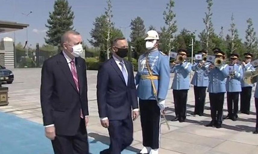 Polonya Cumhurbaşkanı Külliye'de!