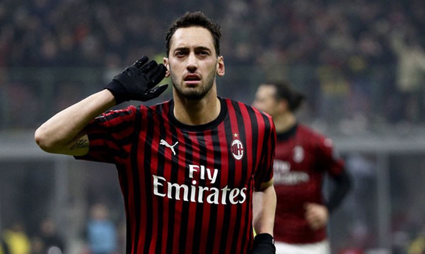 PSG Hakan Çalhanoğlu'nun Peşinde!