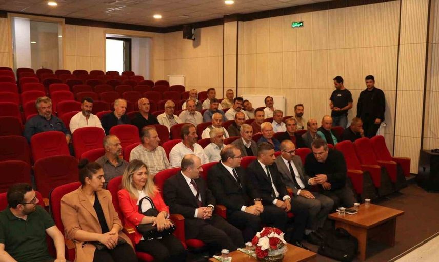 Ptt hizmetleri oltu’da tanıtıldı: muhtar ve esnaflara bilgilendirme toplantısı düzenlendi