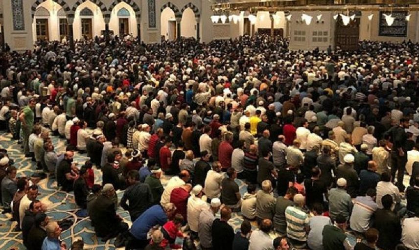 Ramazan ayı 5. gece namazı nasıl kılınır, 5. gece duası nedir? 2022 Ramazan'da gün gün kılınacak namazlar!