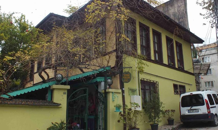 Ramazan ayında vatandaşların ilgi odağı türbe neresi? Akın akın geliyorlar! Yok böyle türbe!